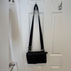 CARAA X ATHLETA CROSSBODY BAG
New never used